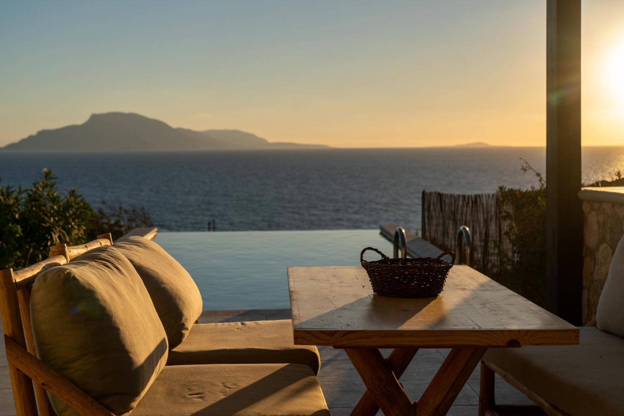 Arpathea Villas Foinikion Exterior photo